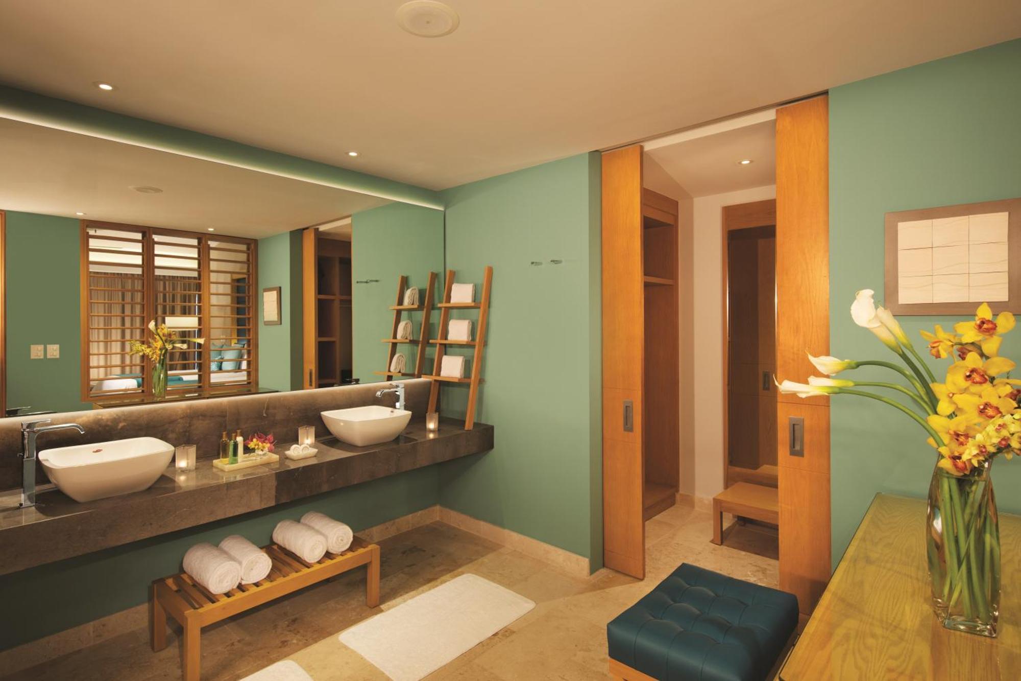 Preferred Club Master Suite Ocean Front with Private Pool- 1 King Bed - Adults Only
